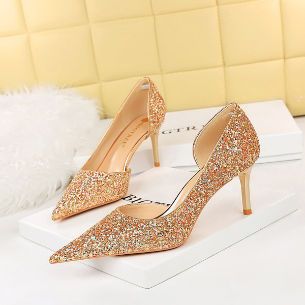 Side hollowed-out sparkling sequined shoes 40