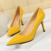 Simple shiny patent leather high heels for women 1