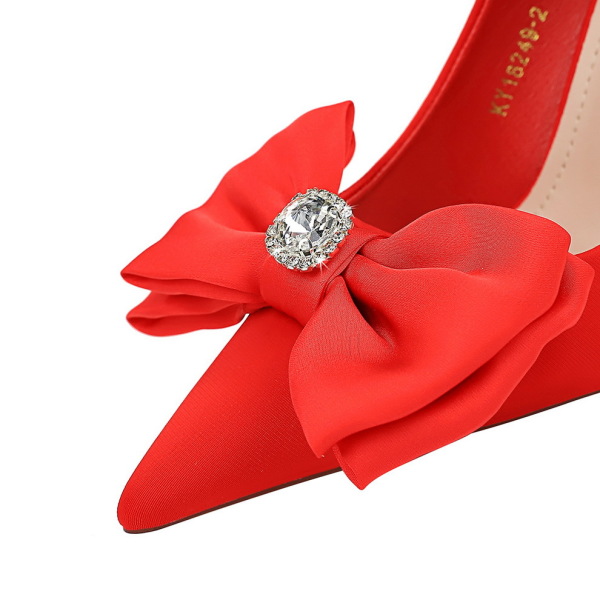 Stiletto high heels with rhinestone bow 30