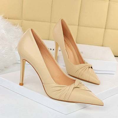 PU surface shallow mouth high heel shoes 43