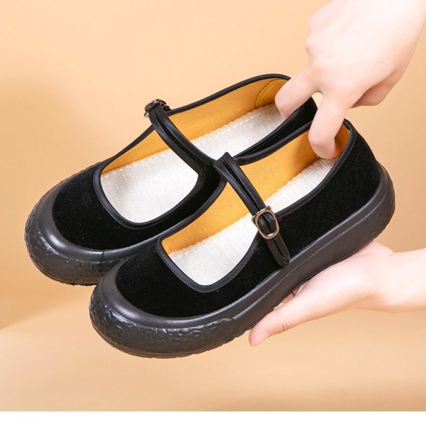 Thick Soled One-line Buckle Shoes